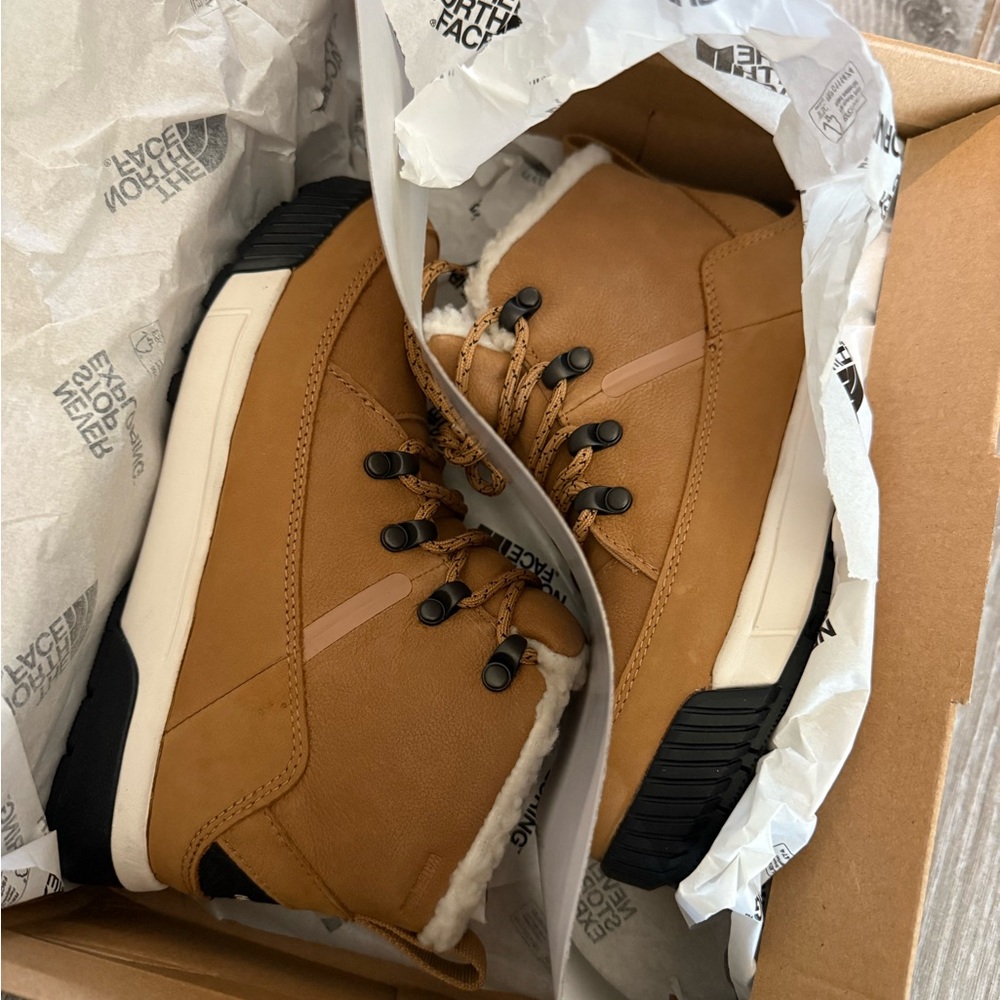 The North Face Women‘s Brown Boots